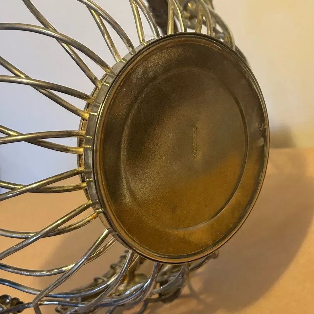 Godinger Silver Art Co. silver-plated wire basket grape leaf decorative pattern